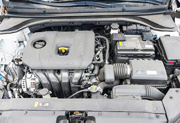 Hyundai Elantra cena 45000 przebieg: 55826, rok produkcji 2018 z Bobowa małe 154
